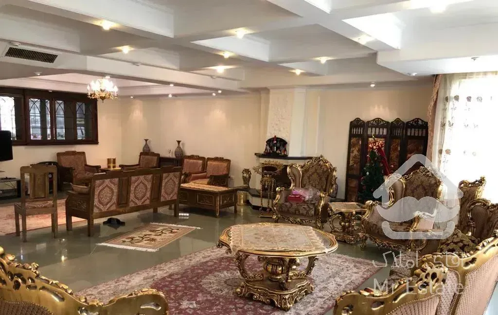 ۲۷۰متری ۴ خواب (تاپ لوکیشن )