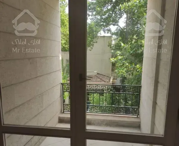 فرشته ۷۸۰ متر بنا ۵۵۷ متر زمین