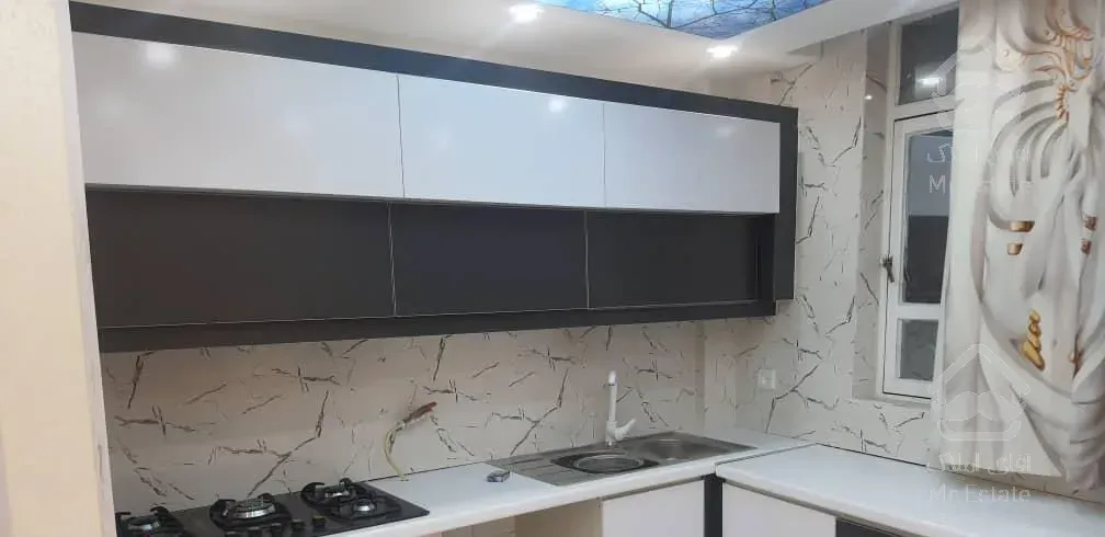 واحد93 متری دوخوابه  برباغ حوض