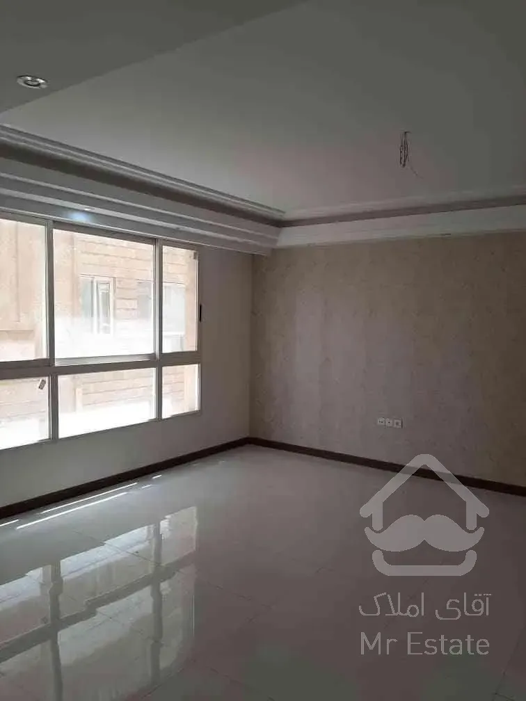 آپارتمان ٨١ متری ، شهران