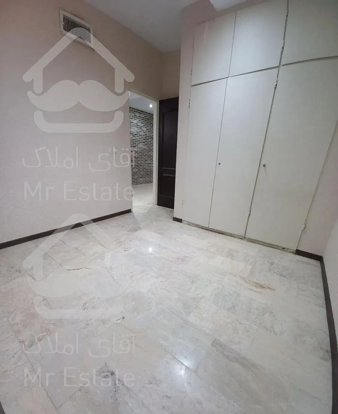 ۹۲ متر ، ۲ خواب / رو به آفتاب