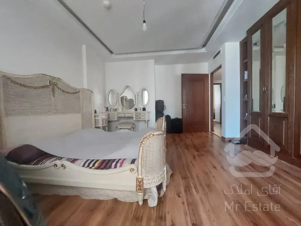 فروش اپارتمان 190 متری محمودیه