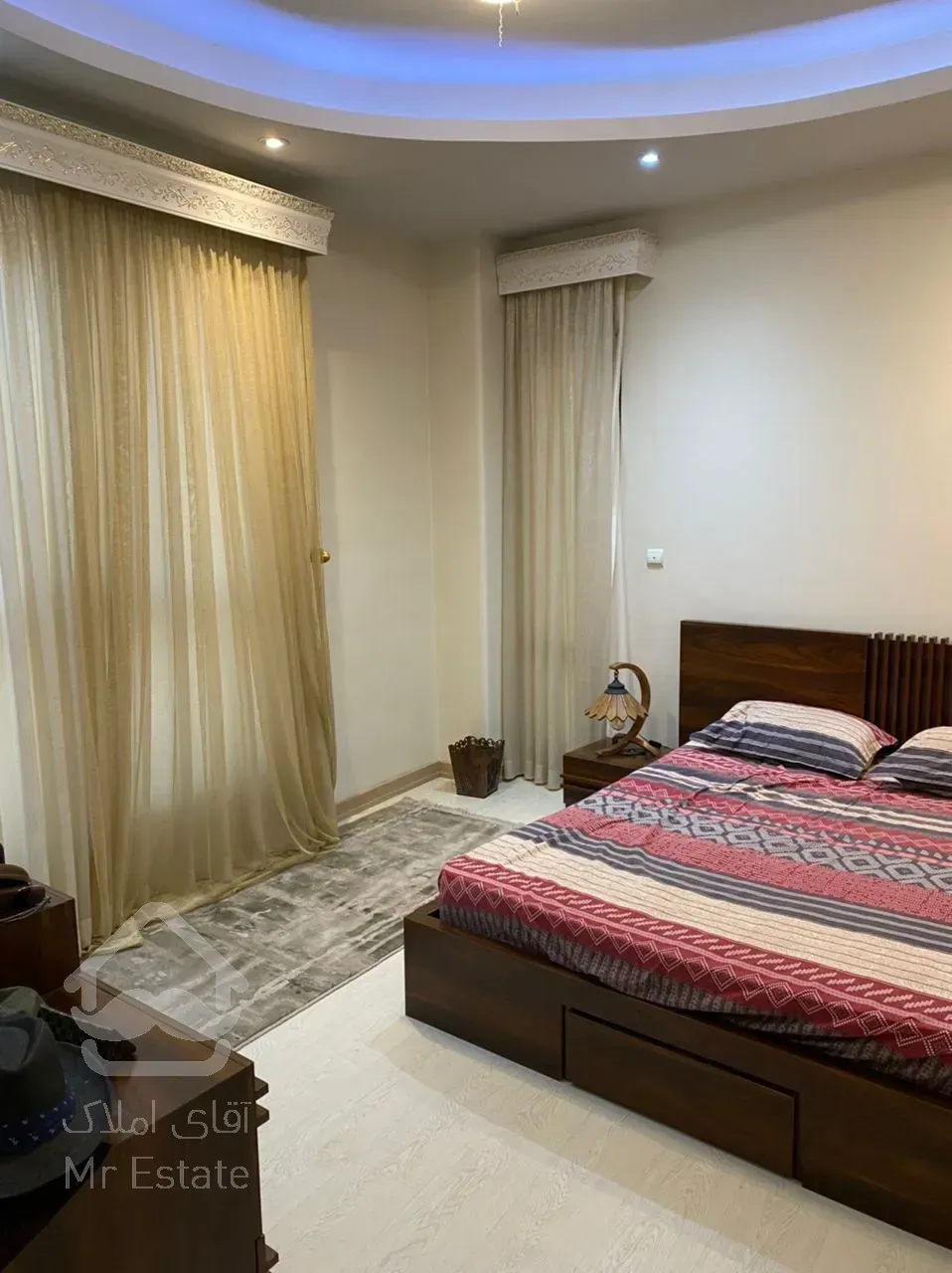 فروش 124 متری پاسداران