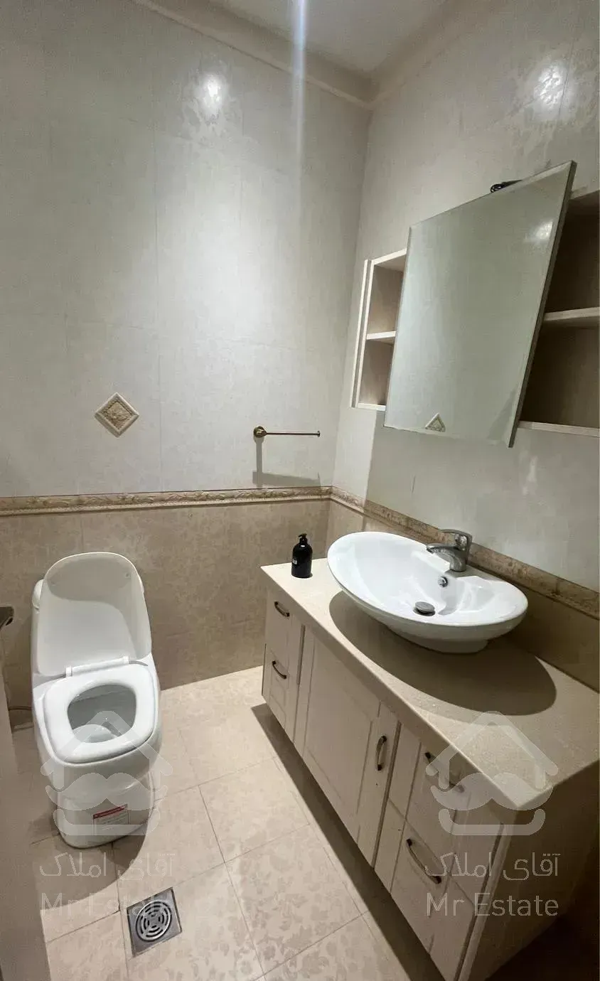 ۱۸۰ متر ۳ خواب دارآباد نوساز