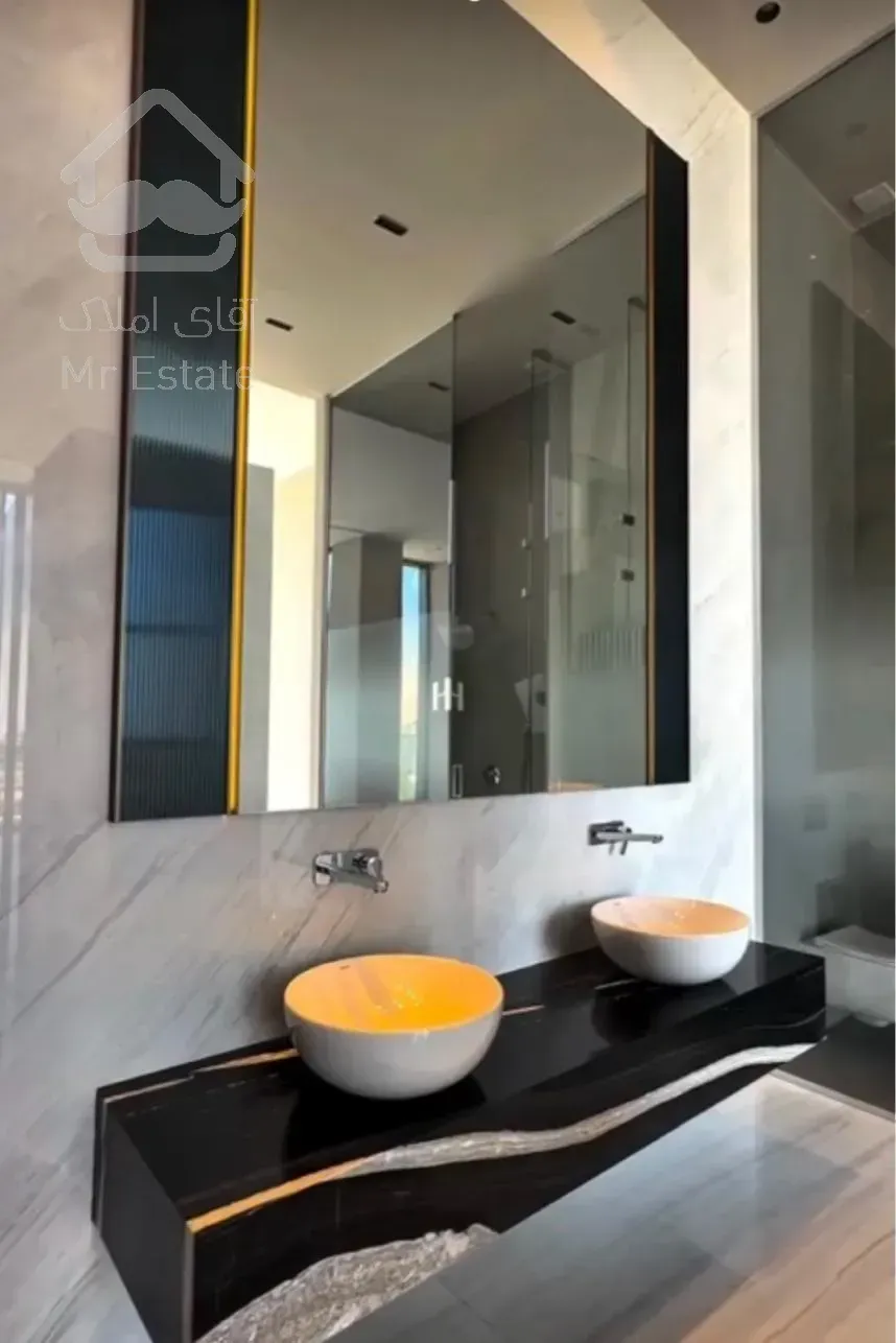فروش آ‌پارتمان آجودانیه 215متر 3 خواب مستر مدرن
