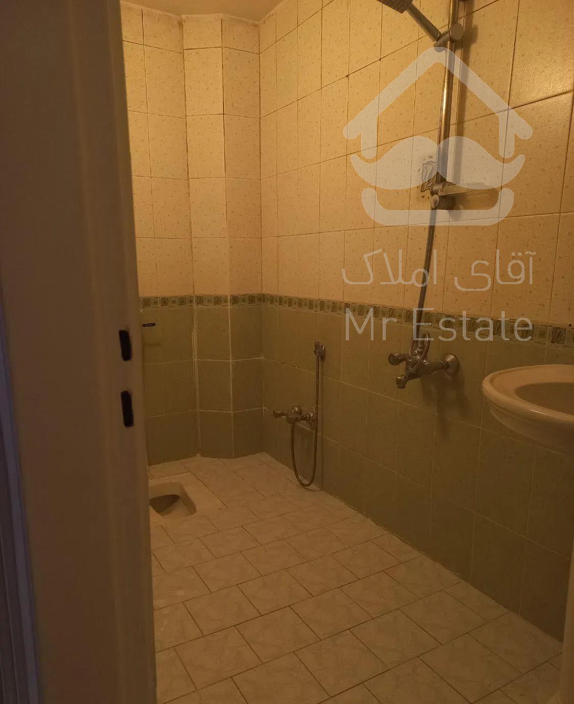 اندرزگو ۸۵متردوخواب،تک واحدی بدون پارکینگ وآسانسور