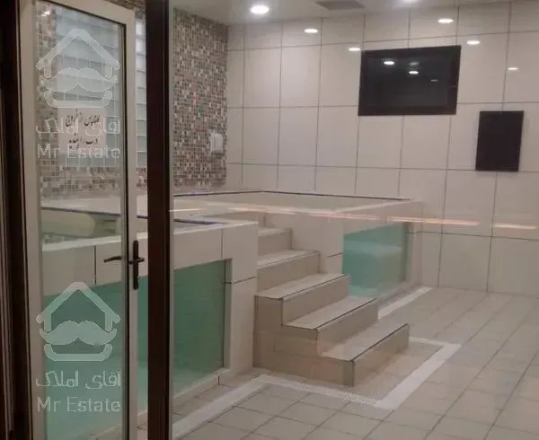 برج  مجلل و   کادوس ١٤٤متر