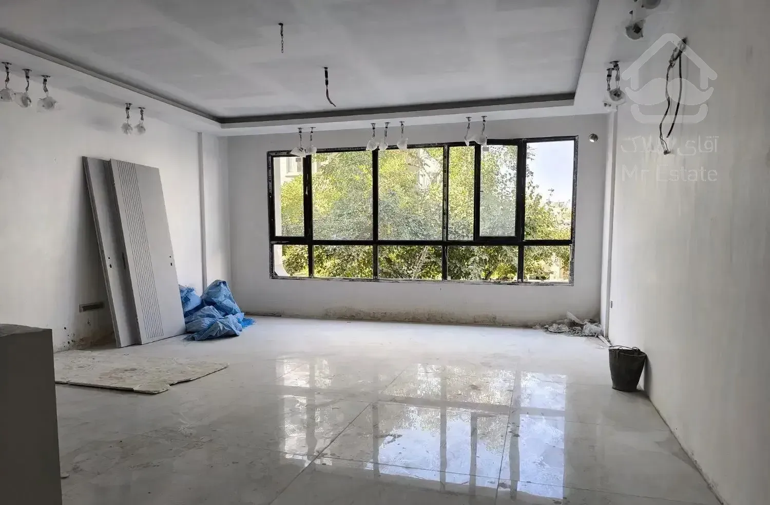 140متر صفر کلید نخورده/فکوری85/ارغوان