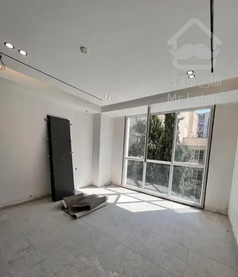 ظفر ۱۲۵متر مدرن نوساز ۳خ،سند اماده غرق نور،منبع اب