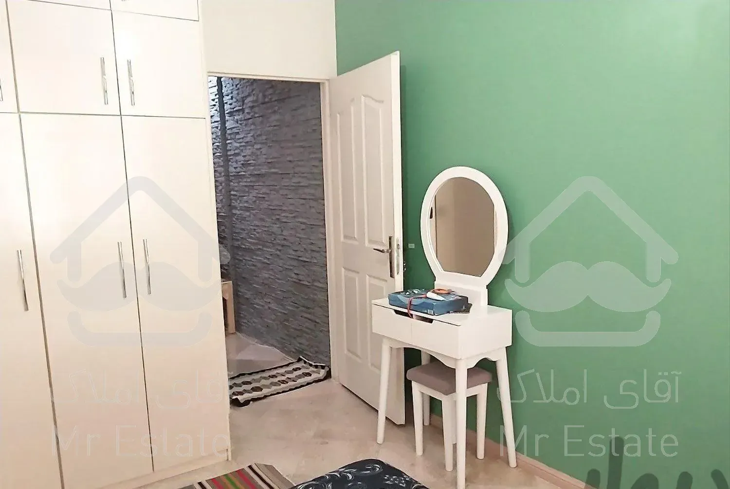 عکس ها واقعی، تمیز و خوش نقشه