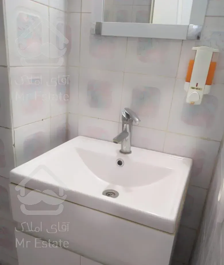 اپارتمان ۸۳ متری ازادگان اردلان ها