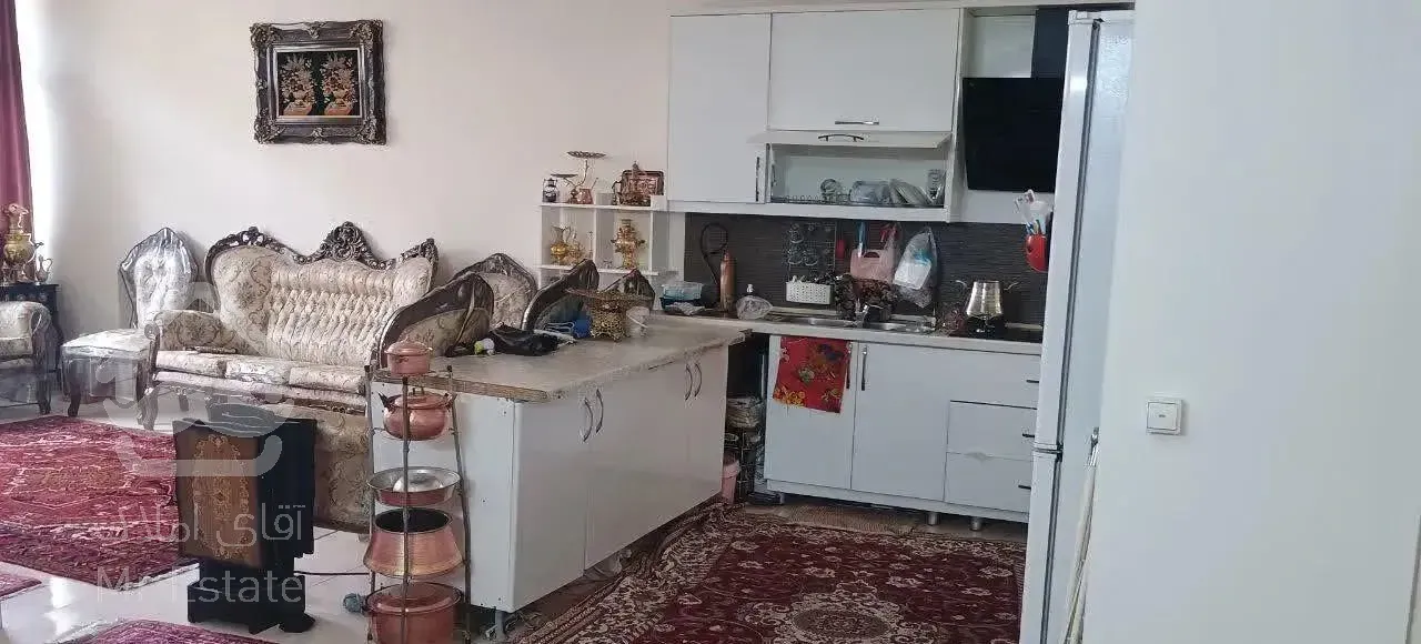 اپارتمان ۱۱۰ متری/با پارکینگ/در ستارخان