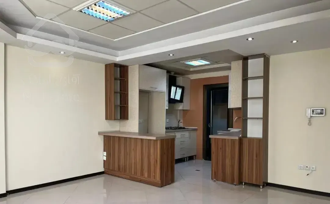 نیاوران دزاشیب/۹۰ متر ۲ خواب/نور مستقیم