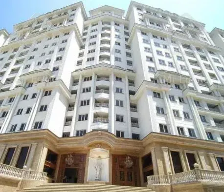 ابر برج مجلل منطقه ۵