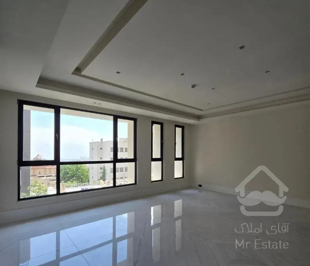 140 متر 3 خواب / نوساز / لابی مجلل/ 2 پارکینگ