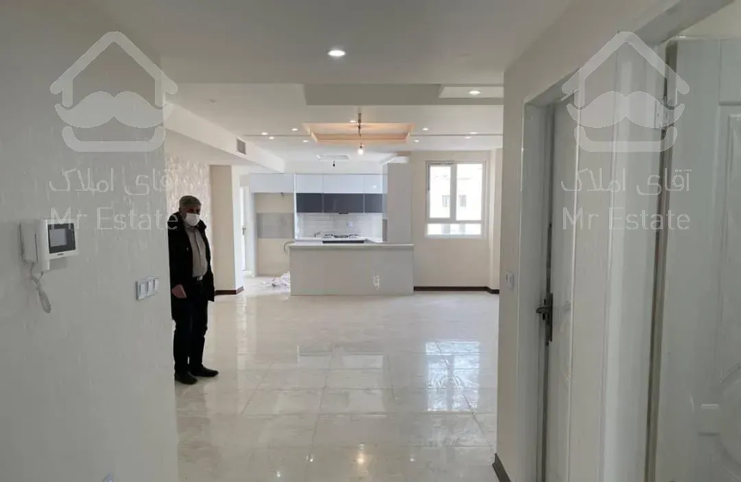 رهن آپارتمان فول امکانات۱۱۰متری کلید نخورده در استاد معین