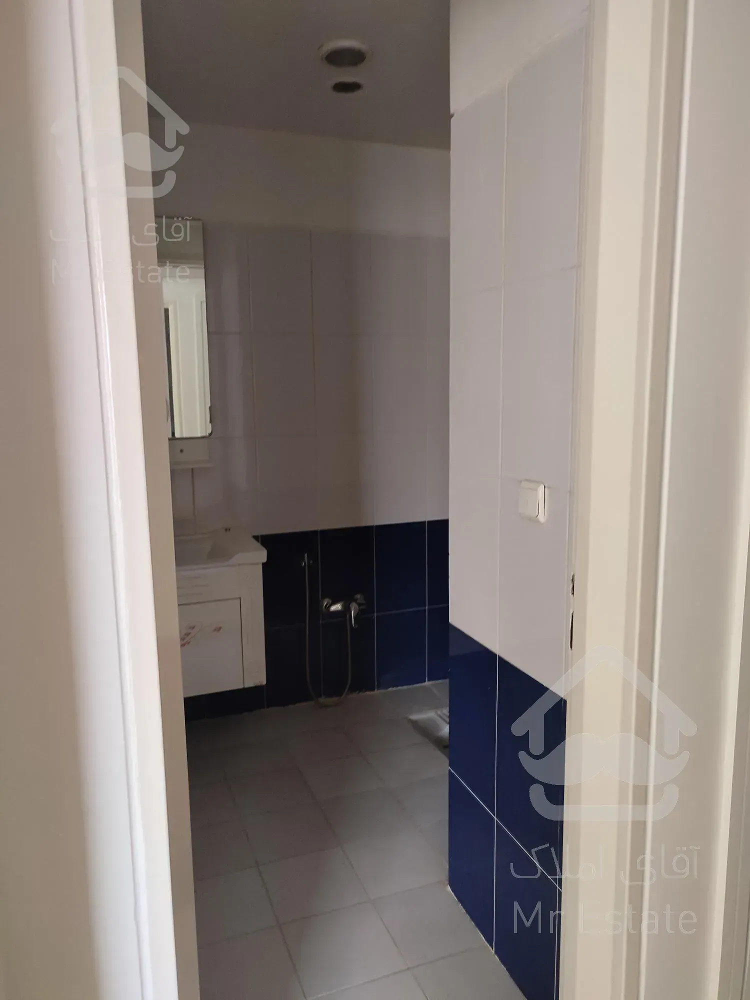 ۱۲۰متری ۳خوابه واقع با ویوی ابدی و بدون مشرف