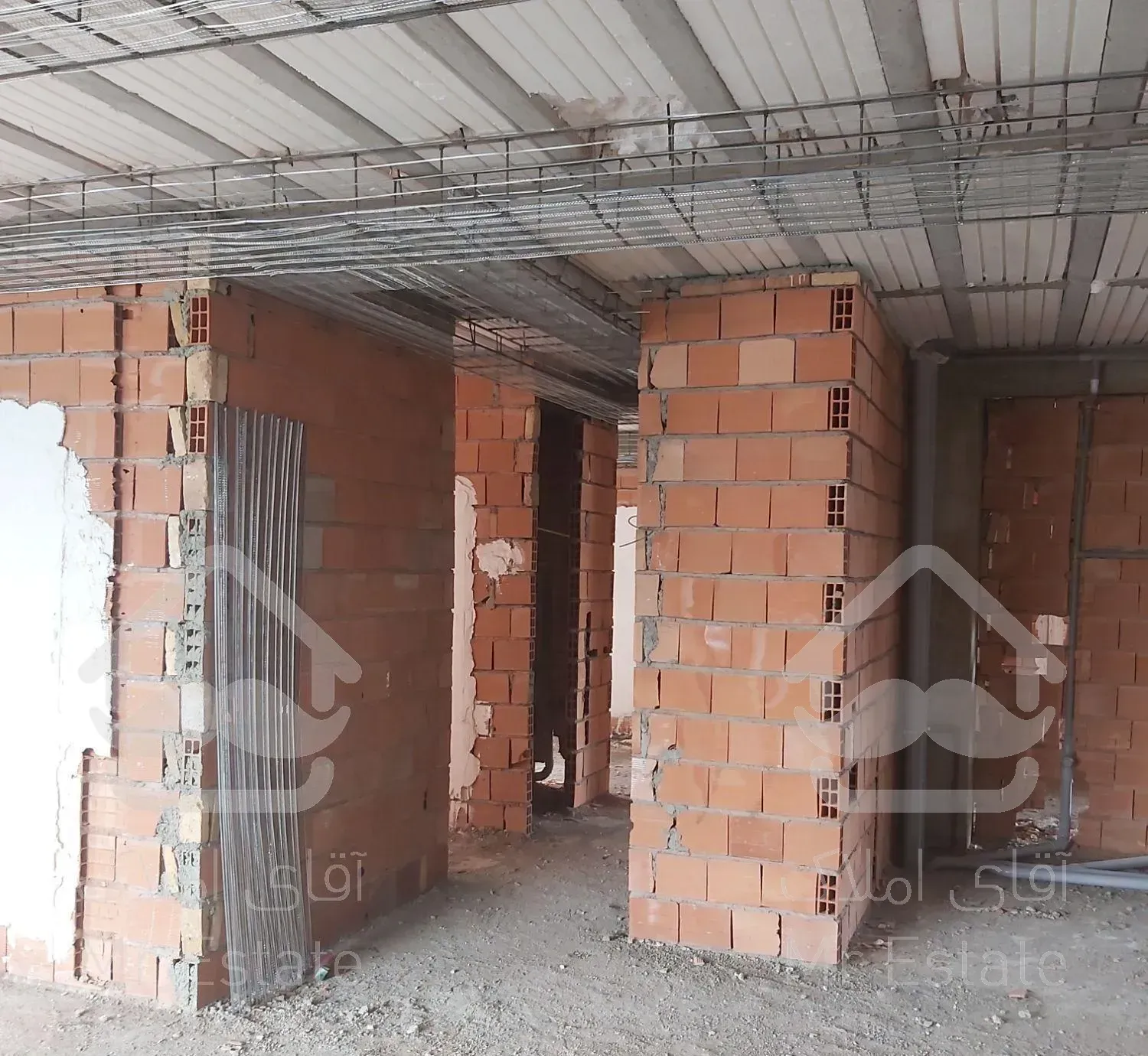 آپارتمان ۱۶۰ متری دو نبش باامکانات سر پیروزی۶