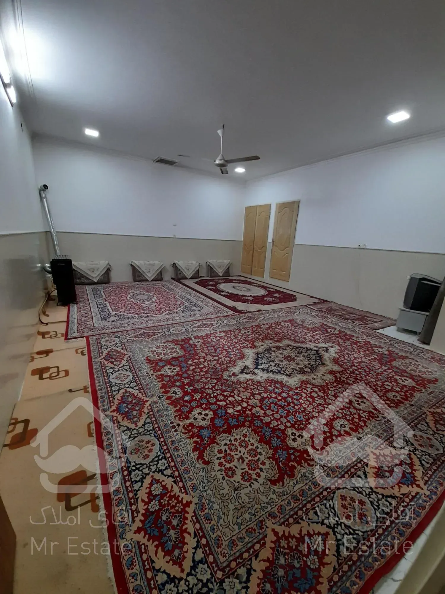 خانه سه طبقه