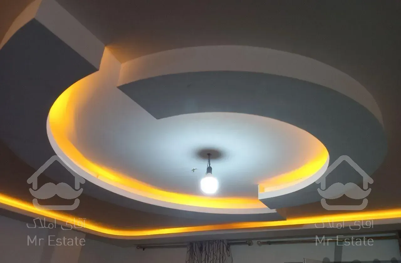 برقکار، برق کش، لوله کشی آب