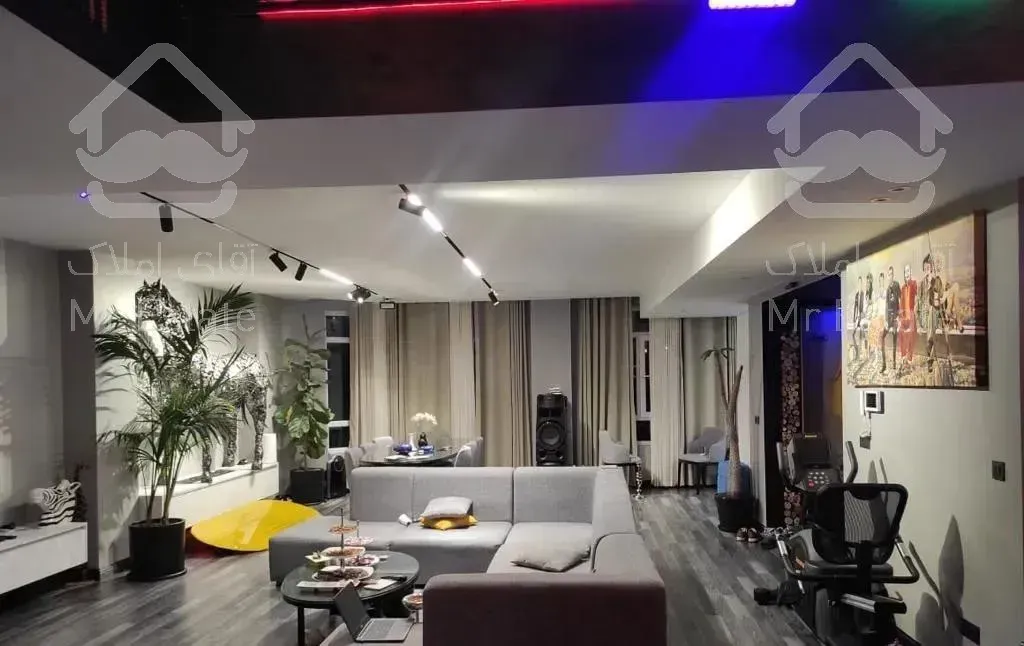 ۱۴۵ متر/۳خواب/تک واحد/رو به آفتاب