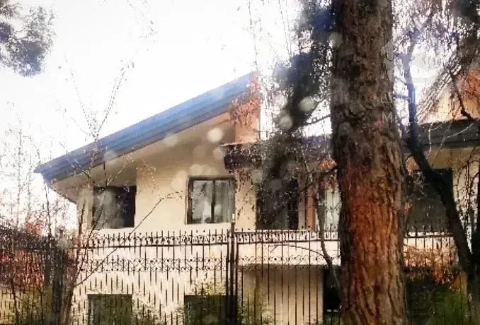 شهرک غرب خوارزم ۱۰۰۰ متر زمین باسه طبقه ویلا