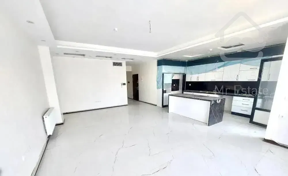 آپارتمان ۱۱۰ متر / تک واحدی / کلید نخورده