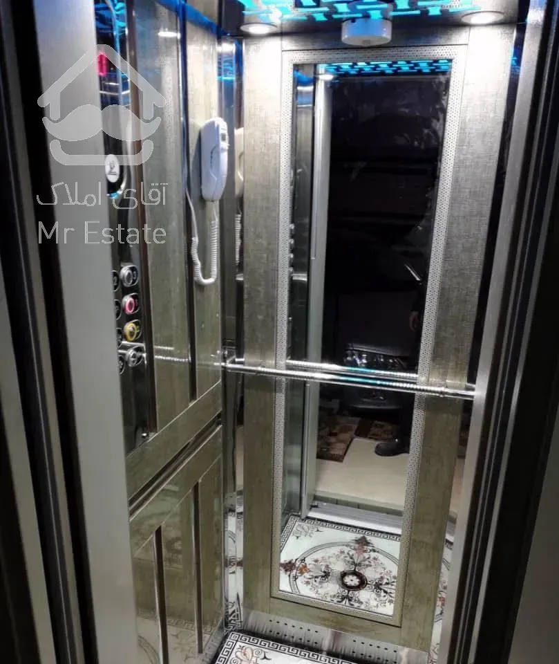 بالابر و اسانسور بین پله