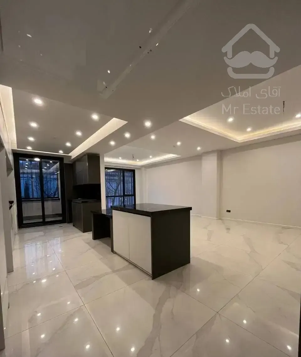 ۱۵۲ متر*تک واحدی*نوساز ۲ پارکینگ