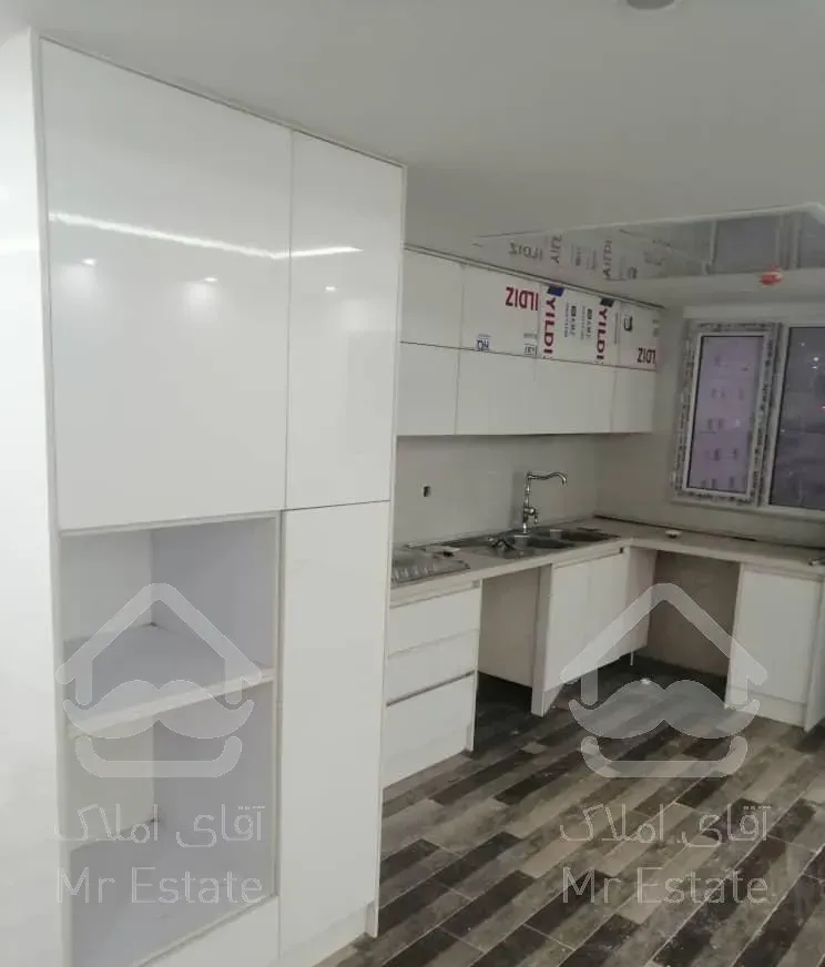 ۱۱۰ متر برج ویو ابدی آبشار فول امکانات