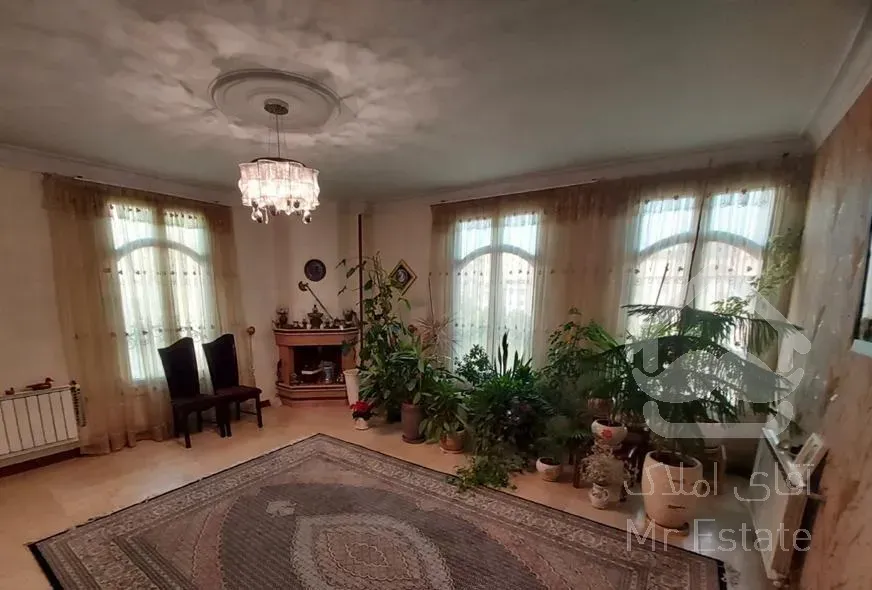 ۱۰۵ متر ، فول ، سالن سرتاسر پرده خور ، لطفعلیخانی