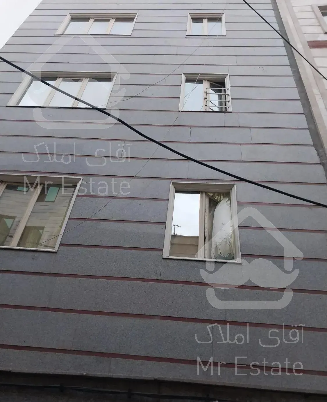 ۶۵متر/طبقه سوم/خوشنقشه/تکواحدی