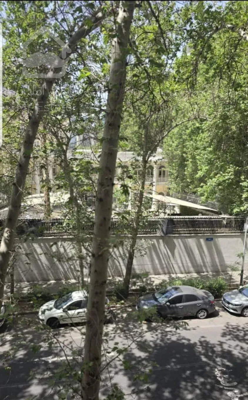 فروش ملک بزرگ و اقتصادی در مرکز شهر