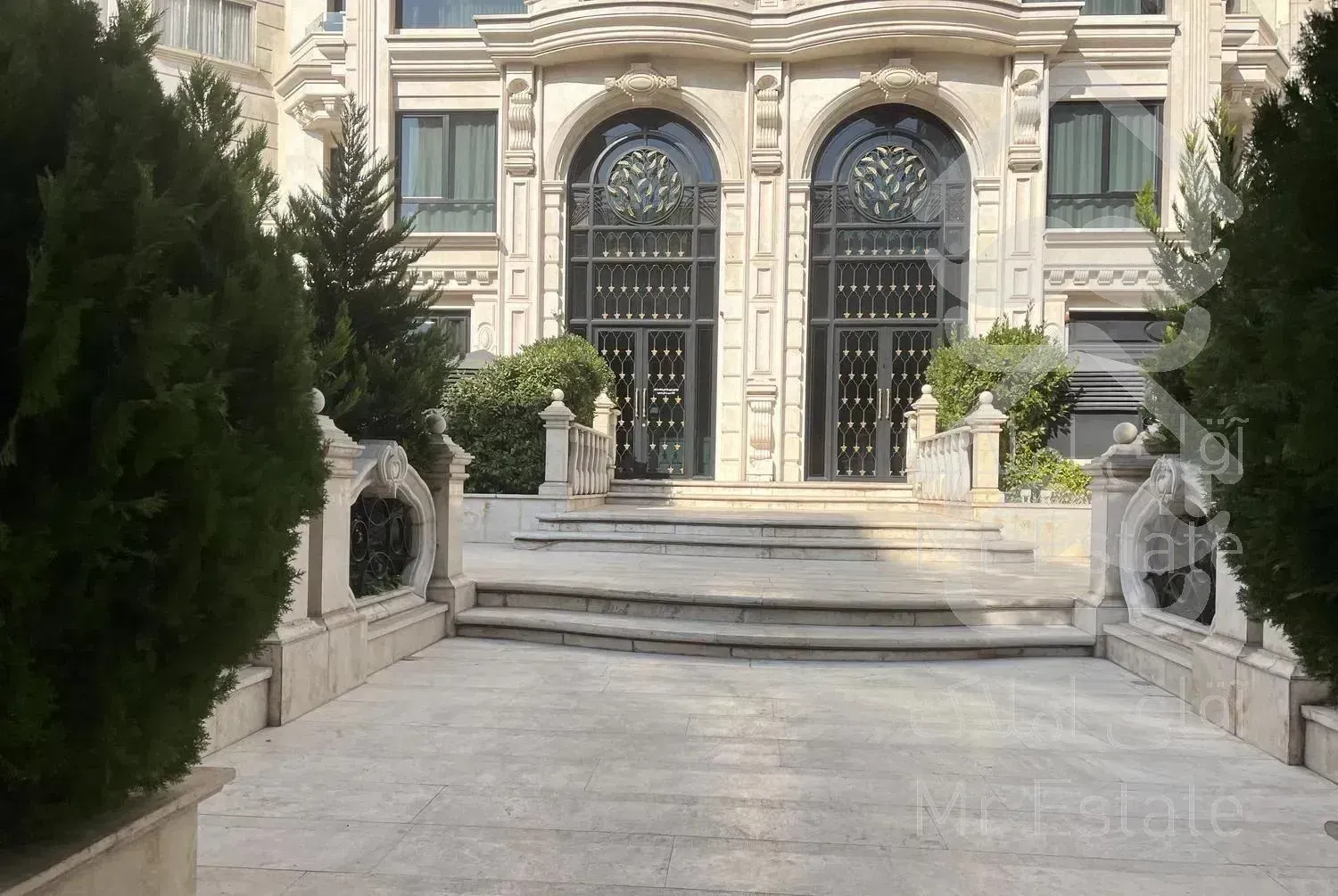 ٣٠٠متر٤ خوابه /ویو ابدی بدون مشرف/فول امکانات