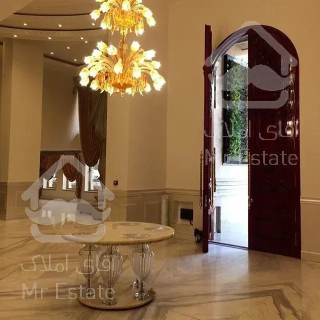 خرید آپارتمان 243 متری فرمانیه سنبل