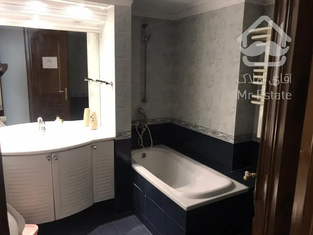 اجاره آپارتمان/سند اداری/صادقیه(فردوس شرق)