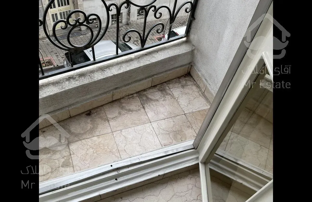 ۹۱ متر یوسف آباد دو خوابه پارکینگ انباری بالکن