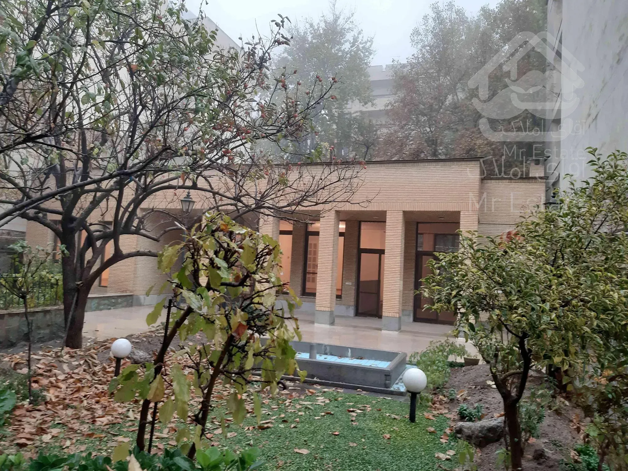 ویلاباغ کلنگی ۶۷۰متر قابل سکونت نیاوران