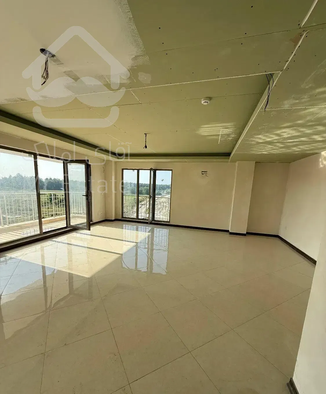 واحد مسکونی داخل شهرک نمک آبرود