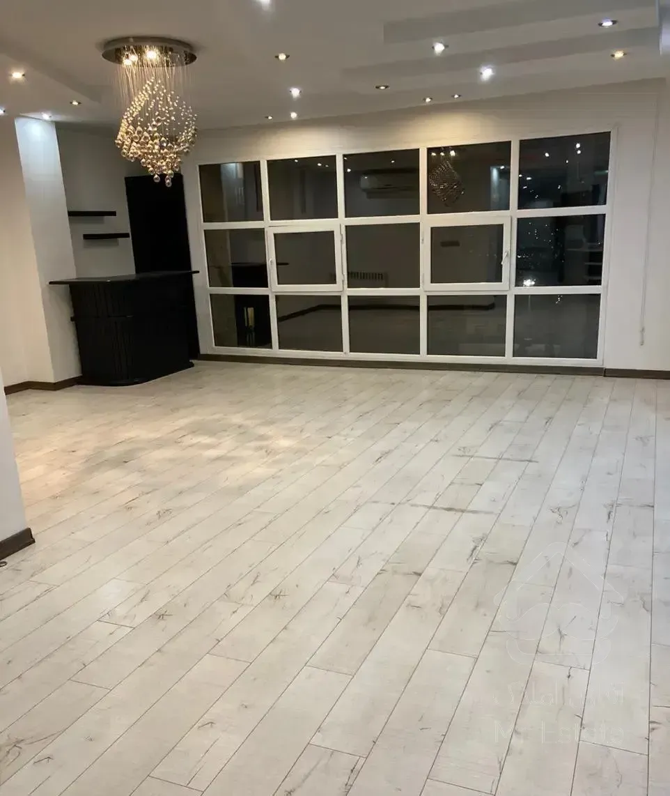 ۱۷۵متر/تک واحدی/۲پارکینگ/تخلیه/بازسازی شده