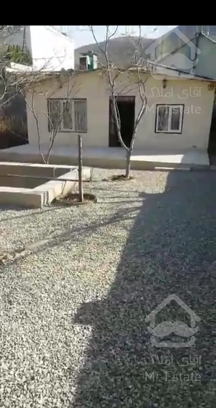 ۶۰۰ مترزمین ۱۰۰ بنا