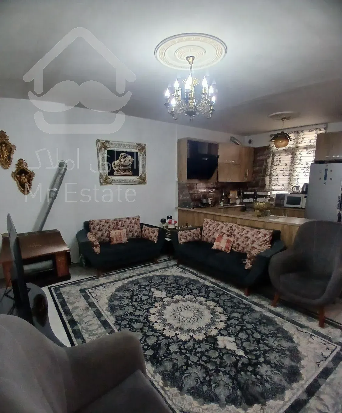 فروش آپارتمان ۶۱ متری ۱ خوابه طبقه ۳ در تولید دارو