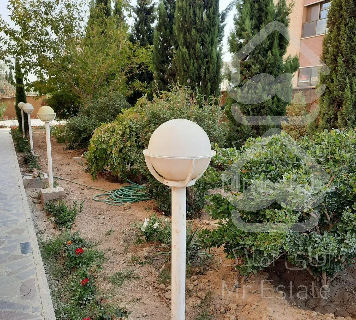 آپارتمان ۱۲۰ متری دو خواب سپاهانشهر