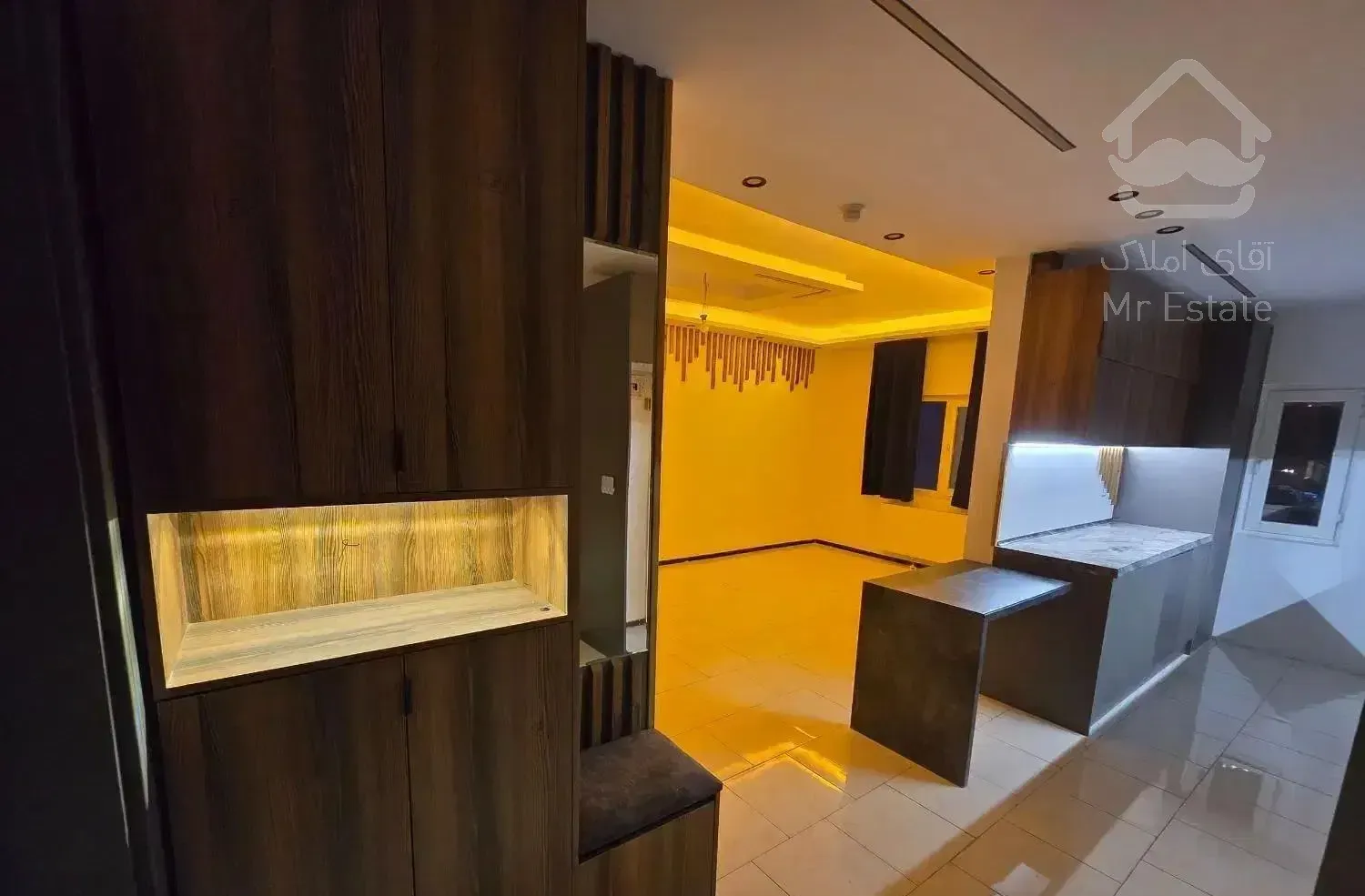 آپارتمان فاز 11 پردیس  نگین شرق تهران سند دار