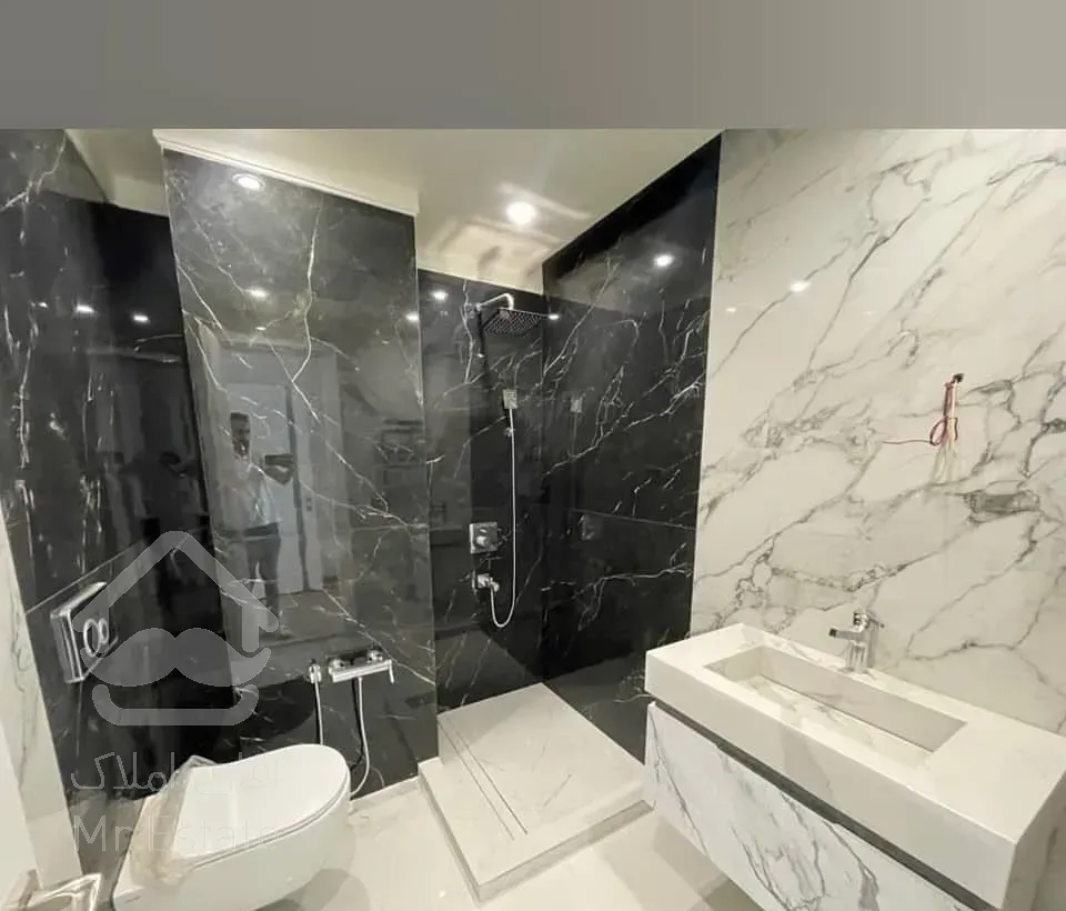 ۲۰۰ متر ۳ خواب نیاوران نوساز تکواحدی ویو سرسبز