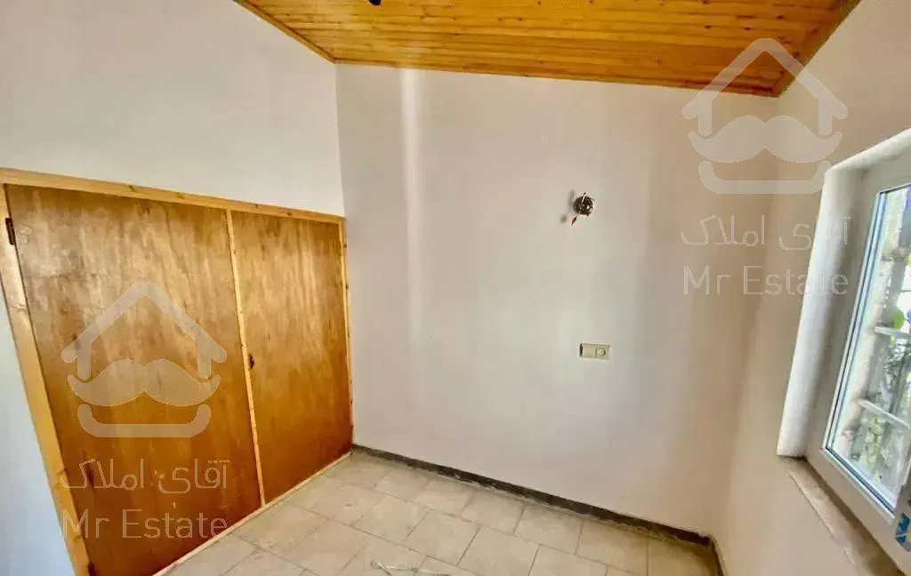 فروش ویلا همکف نمااجر200متر سنددار شهرکی بانگهبانی