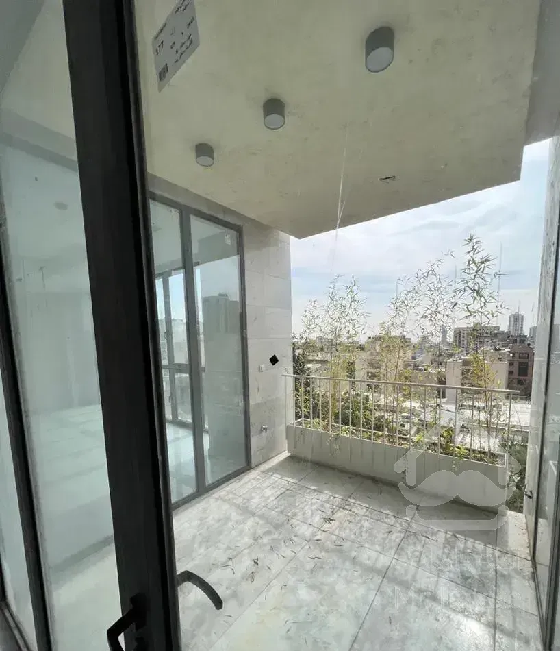 میرداماد شمال ۱۵۰متر نوساز ۲پارکینگ سندی فول