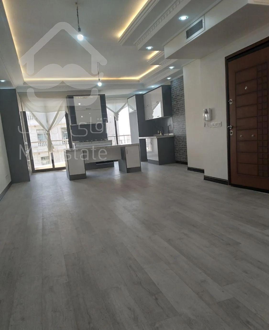 114 متر 3 خواب/ تک واحدی/ کلید نخورده/ اباذر بهنام