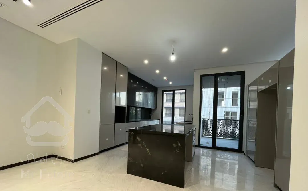 فروش آپارتمان ۱۷۸ متری ۳ خوابه در آجودانیه