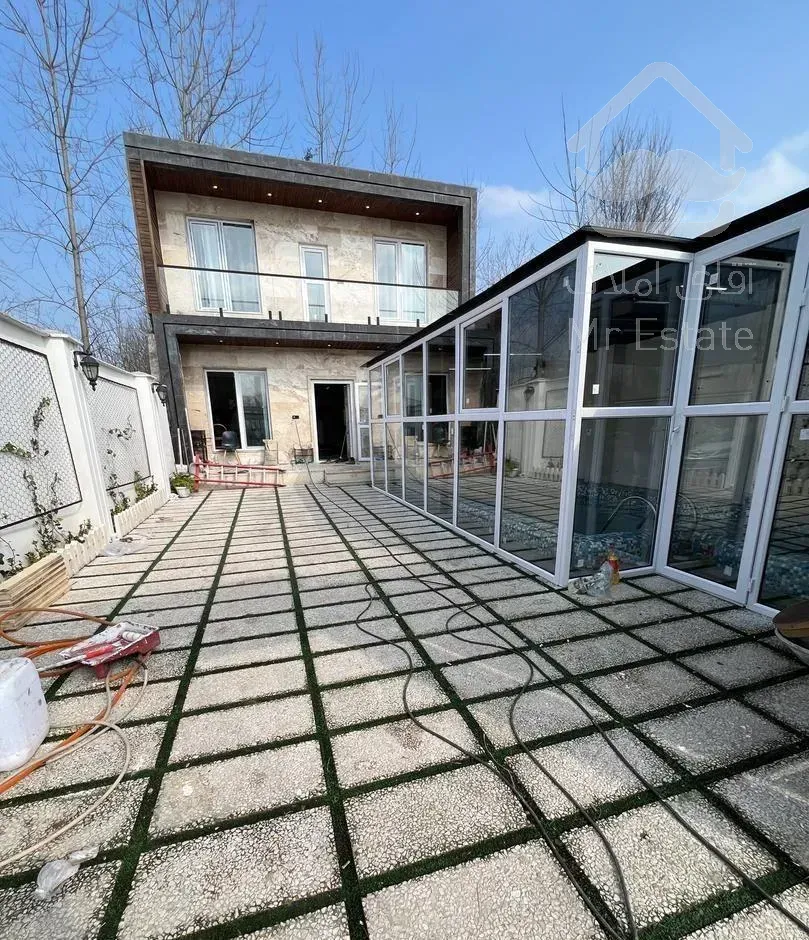 فروش خانه ویلایی استخردار۲۰۰مترزمین،۱۴۰متربنا۵/۹۰۰